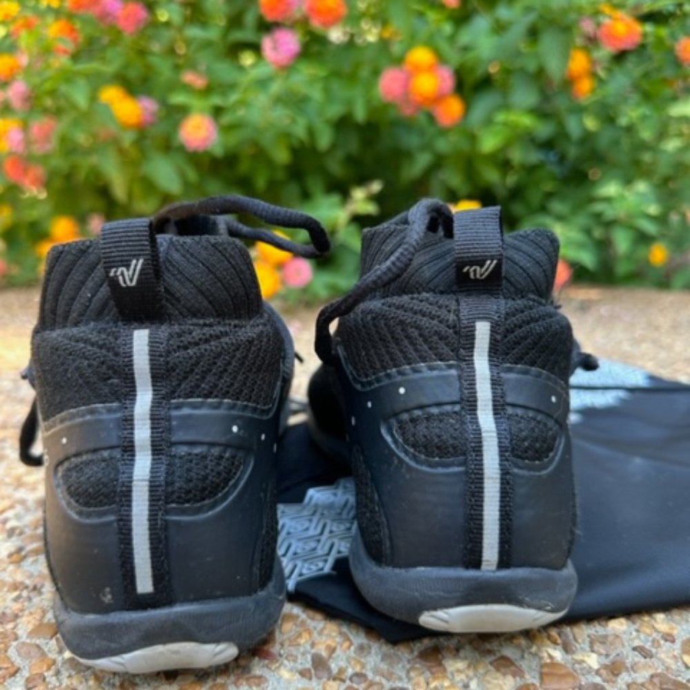 Varsity Aeros Elite Black Cheer Shoes Size 8.5 Gem